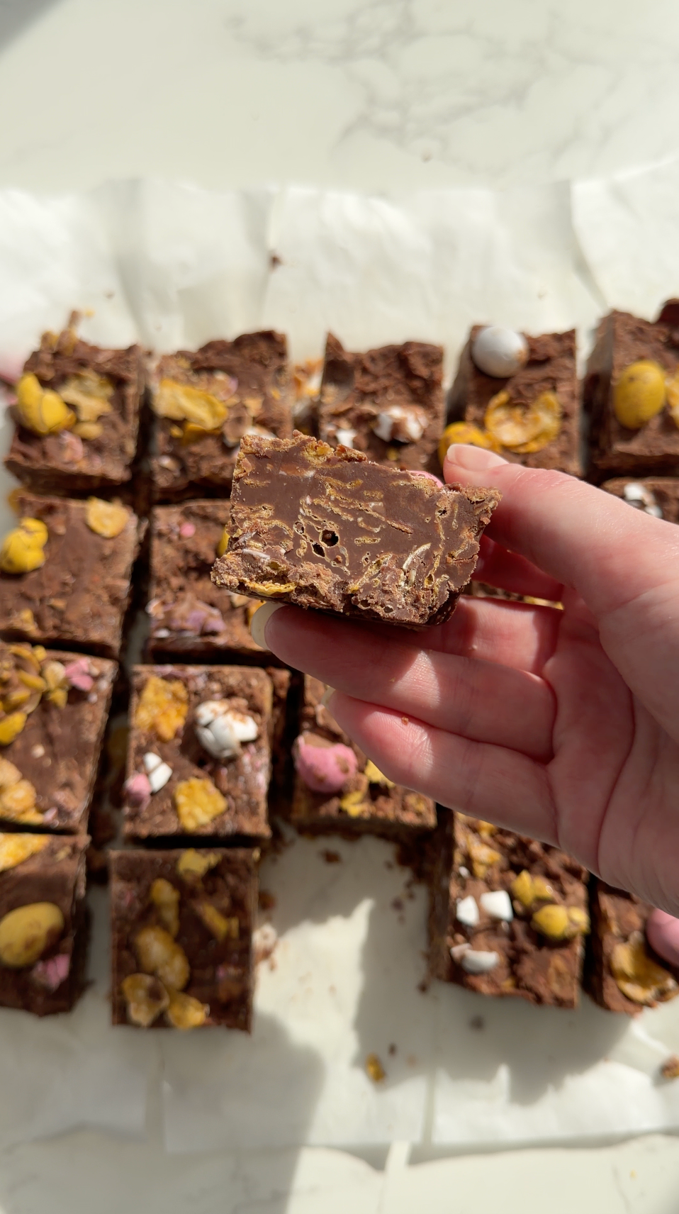 Mini Egg Cornflake Crunch Fudge Recipe