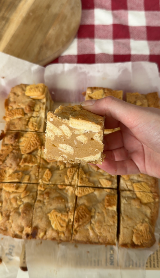 Custard Cream Blookies Recipe