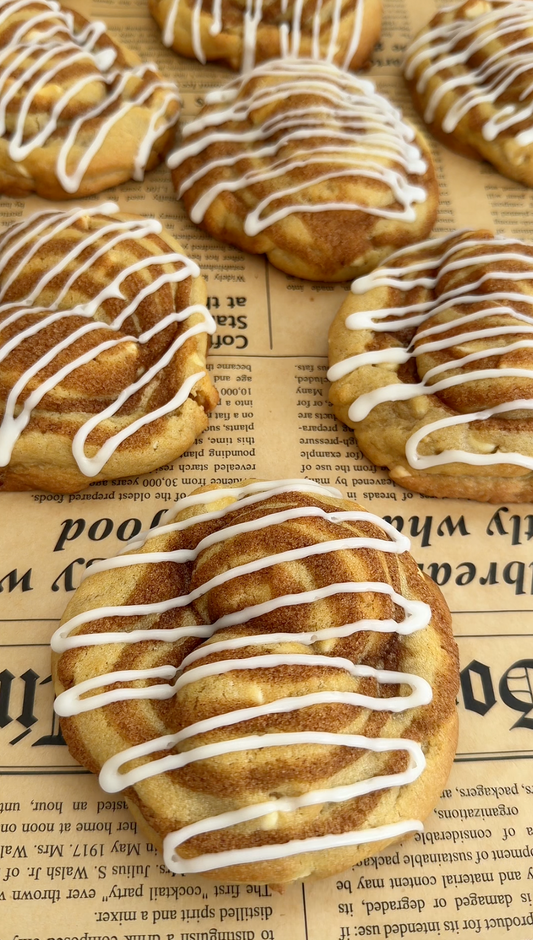 Cinnamon Roll S'mores Cookies Recipe